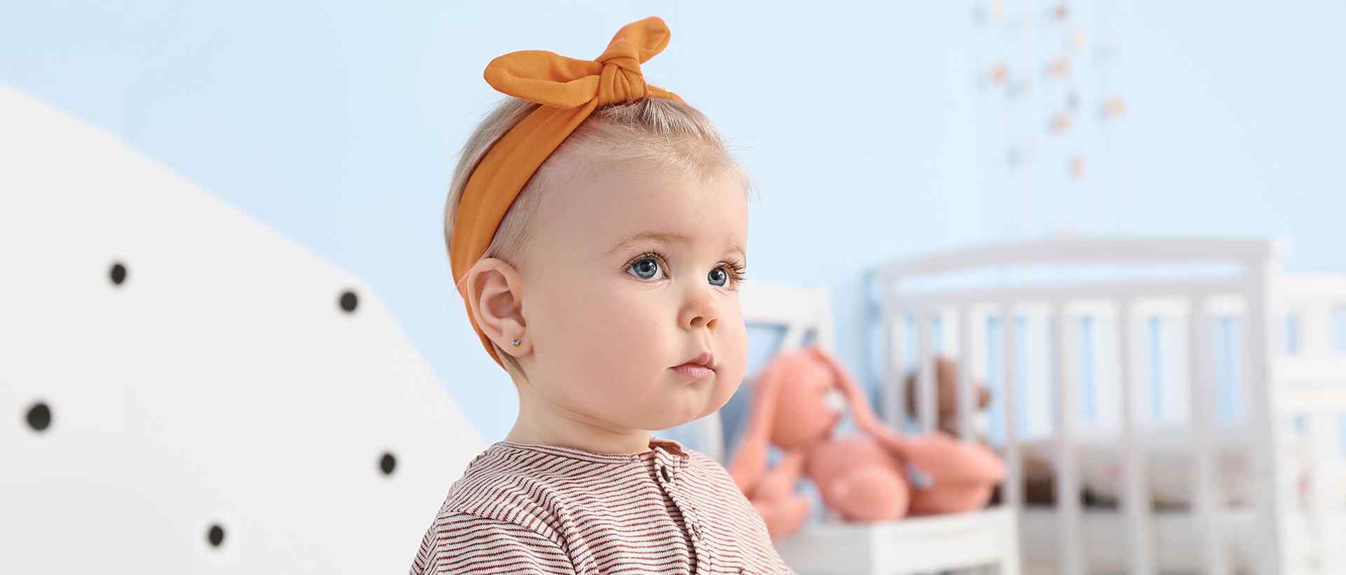 https://vinakids.net.vn/wp-content/uploads/2022/06/hero_slider_home_03_03.jpg